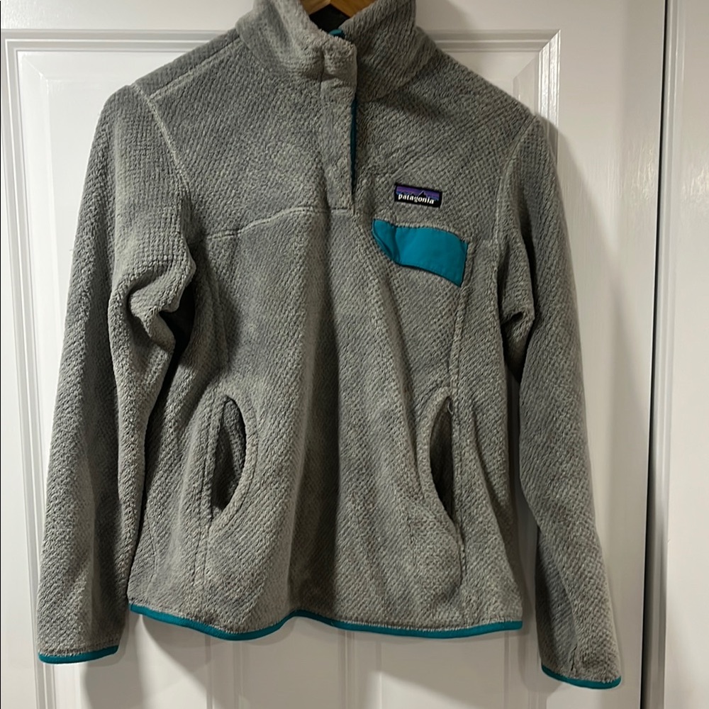 Patagonia Gray Jacket with Teal Highlights